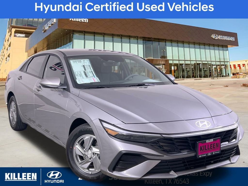 Used 2025 Hyundai Elantra SE FWD image 1