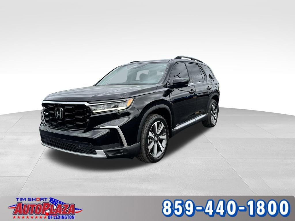 Used 2025 Honda Pilot Elite image 1