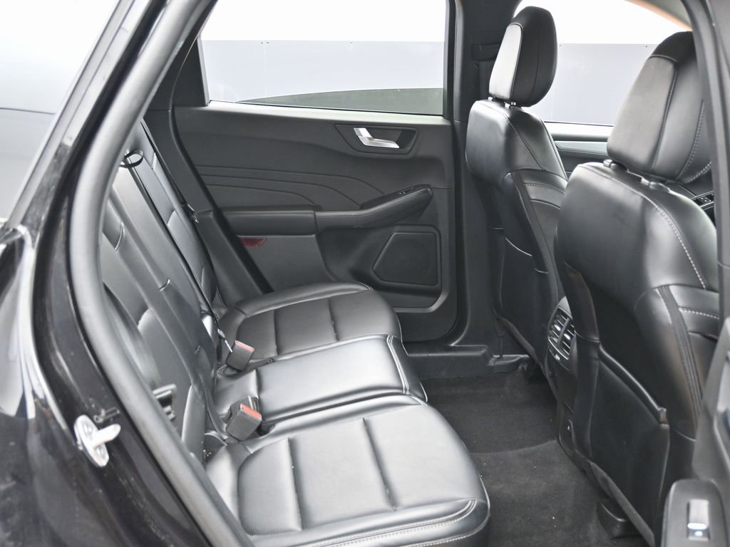 Used 2025 Ford Escape Platinum AWD/4WD image 37
