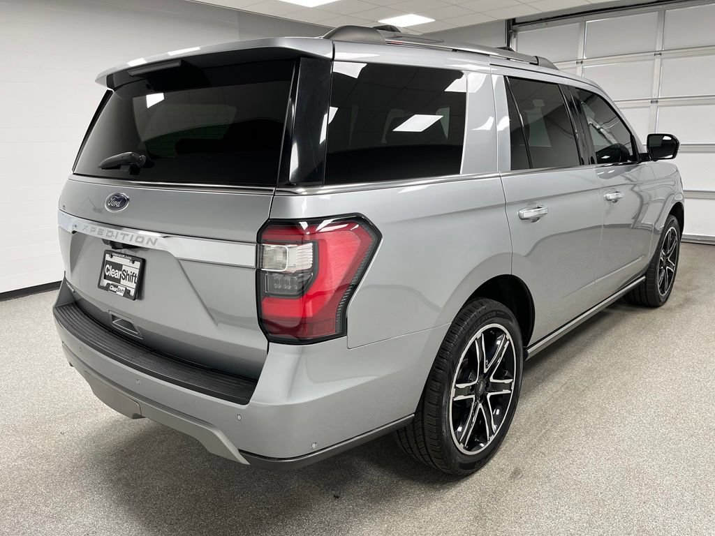 Used 2020 Ford Expedition Limited w/ Special Edition Package AWD/4WD image 10