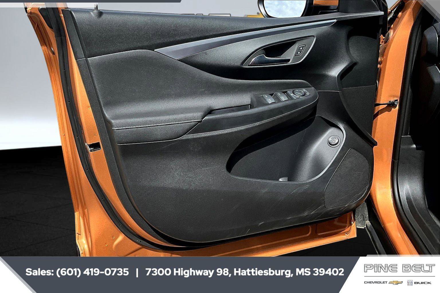 Used 2025 Buick Envista Preferred w/ Convenience I Package image 17