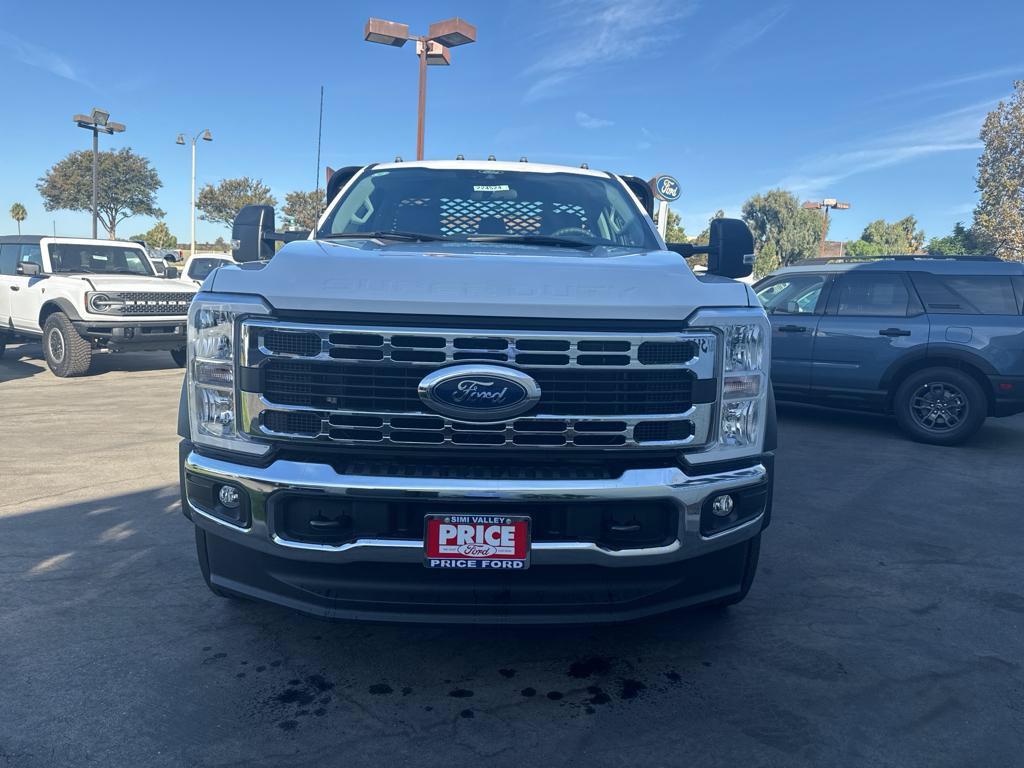 New 2024 Ford F450 XL w/ XL Chrome Package RWD image 2