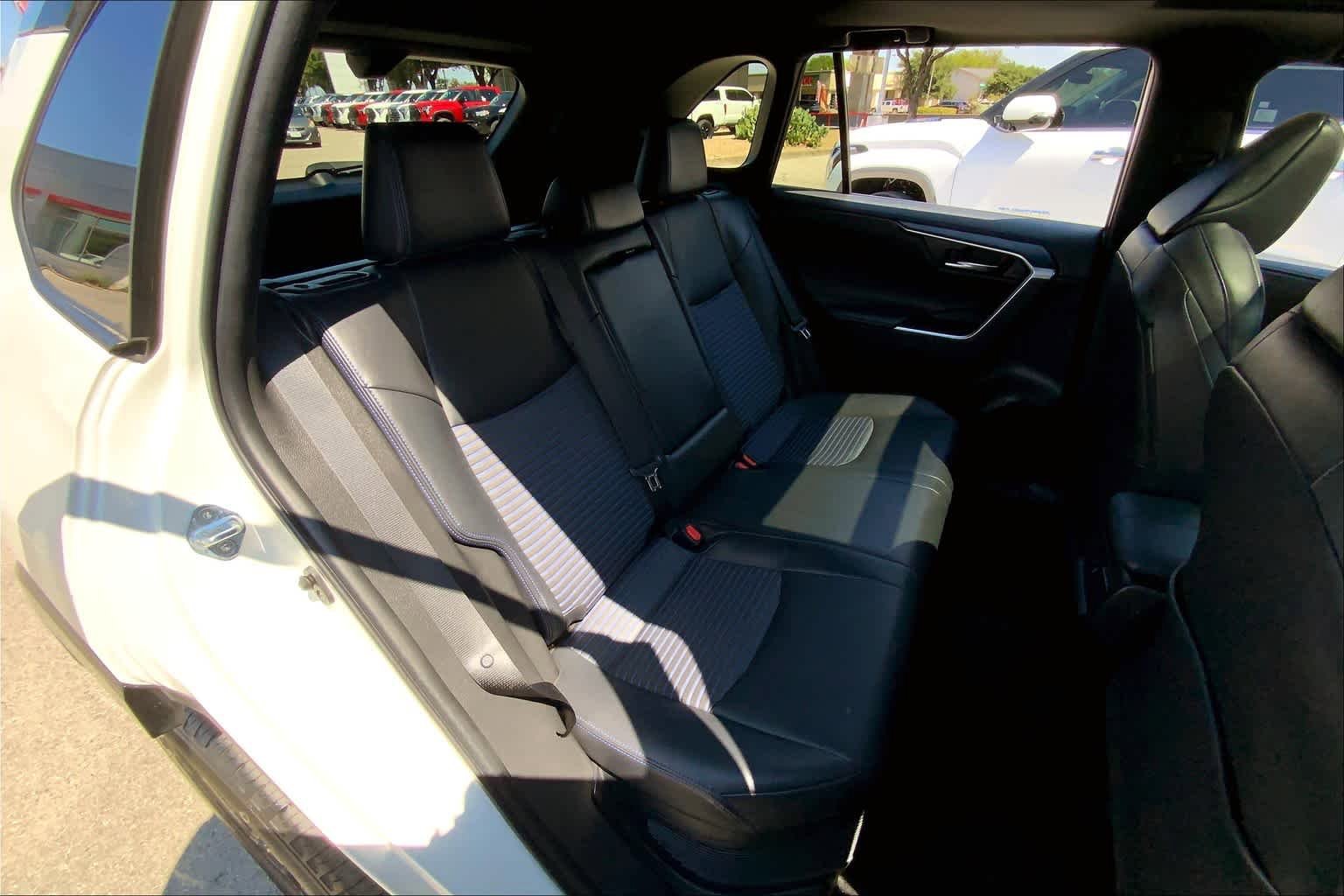Used 2021 Toyota RAV4 XSE AWD/4WD image 20