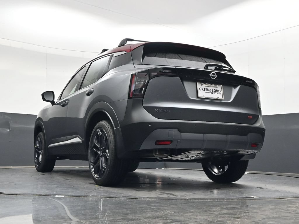 New 2026 Nissan Kicks SR w/ Cold Weather Package FWD image 33