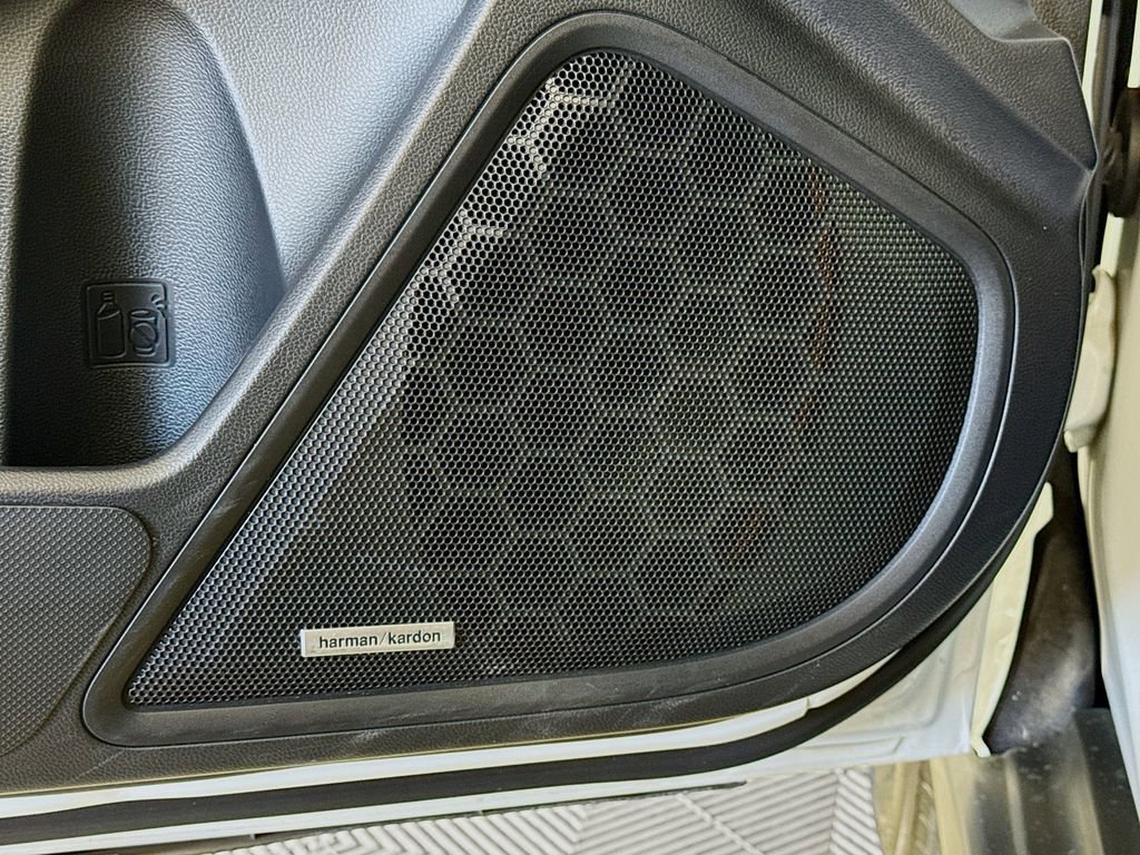 Used 2023 Subaru Outback Touring XT image 19