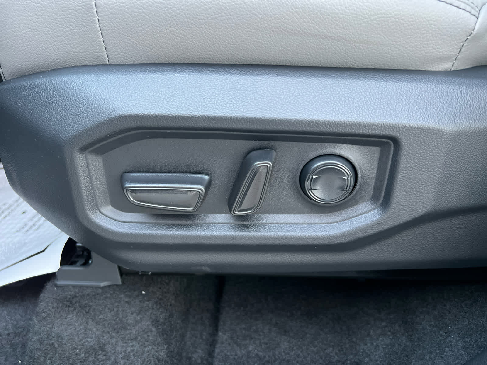 New 2026 Toyota Tundra Limited image 18