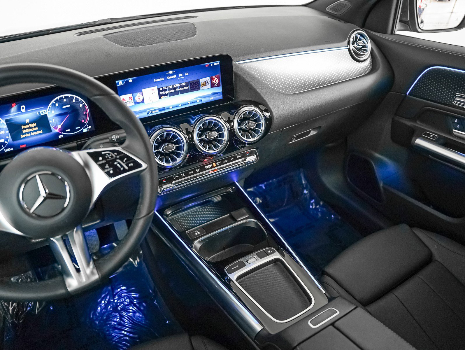 Certified 2024 Mercedes-Benz GLA 250 w/ Exclusive Package image 18