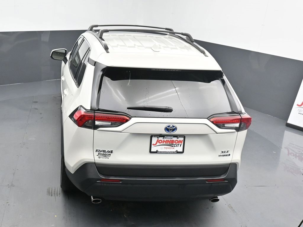 Used 2022 Toyota RAV4 XLE Premium image 15