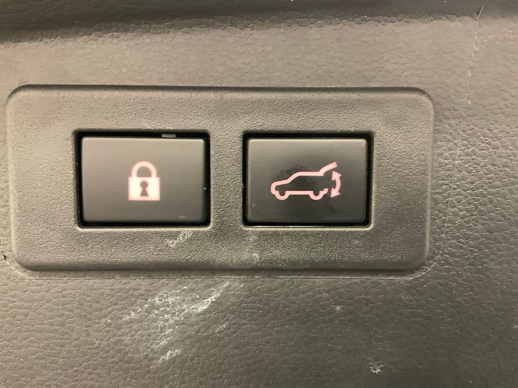 Used 2023 Subaru Outback Premium image 30