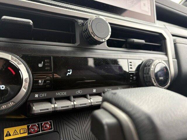 Certified 2026 Toyota 4Runner Limited AWD/4WD image 15