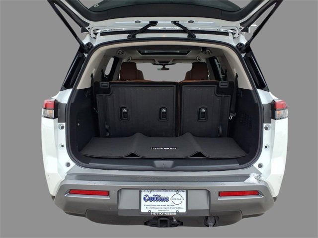 New 2026 Nissan Pathfinder Platinum image 8