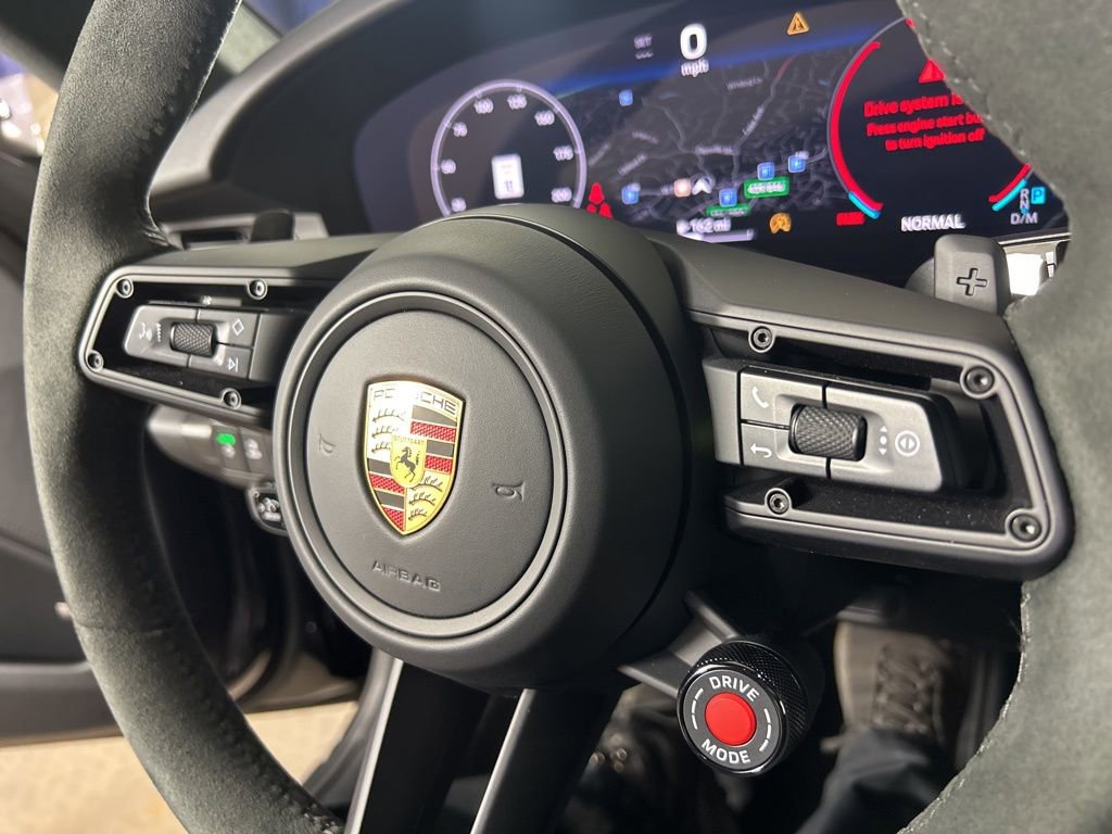 Certified 2025 Porsche 911 Carrera 4 GTS image 33