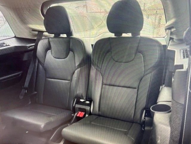 Used 2023 Volvo XC90 B6 Plus w/ Protection Package Premier image 7