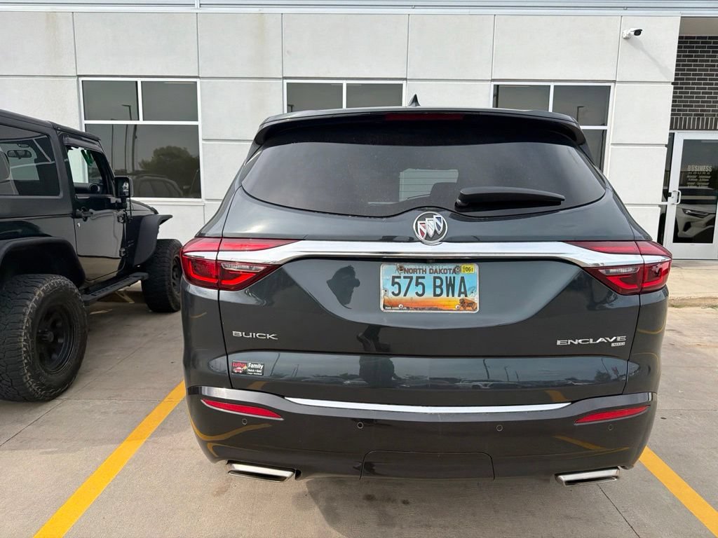 Used 2018 Buick Enclave Premium AWD/4WD image 5