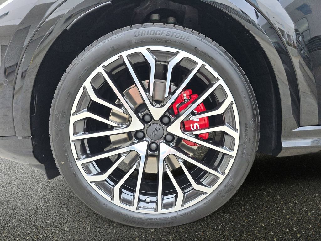 New 2026 Audi SQ5 Prestige image 33