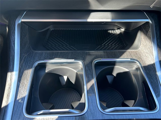 New 2026 BMW 750e xDrive image 22