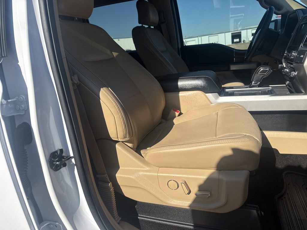 Used 2016 Ford F150 Lariat w/ Equipment Group 501A Mid image 34