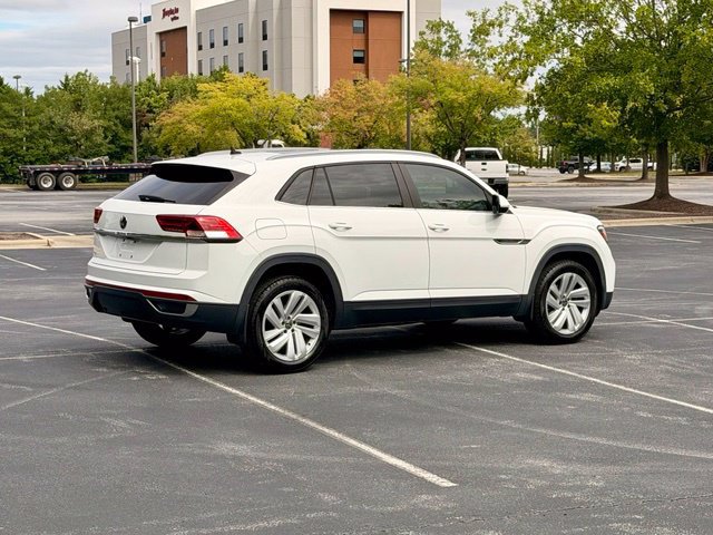 Used 2020 Volkswagen Atlas Cross Sport SE w/ Panoramic Sunroof Package FWD image 8