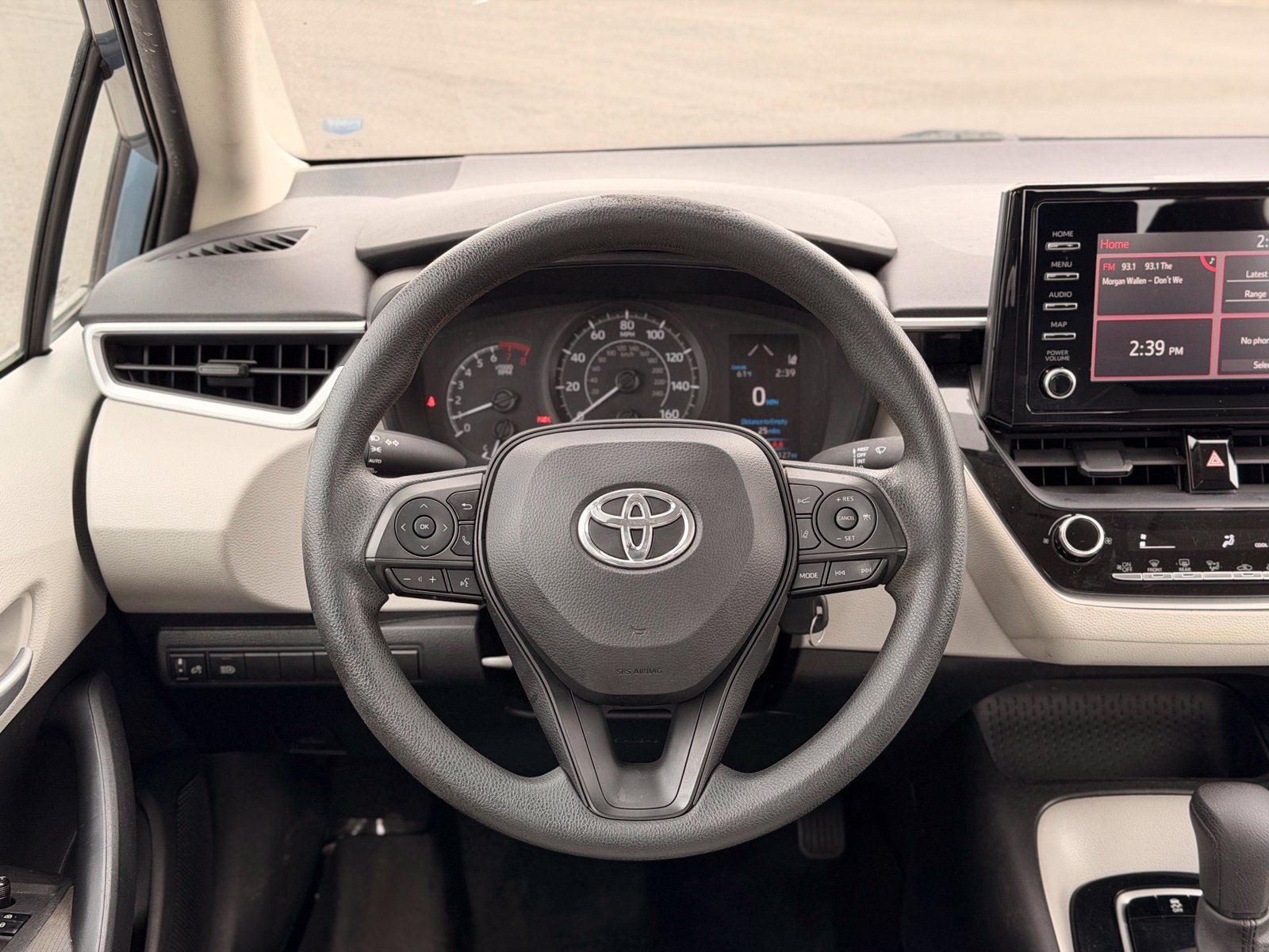 Used 2020 Toyota Corolla L FWD image 27