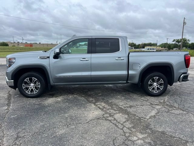 Used 2025 GMC Sierra 1500 SLT AWD/4WD image 4