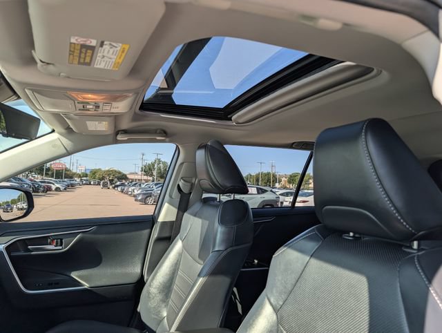 Used 2020 Toyota RAV4 Limited w/ Limited Grade Weather Package AWD/4WD image 27