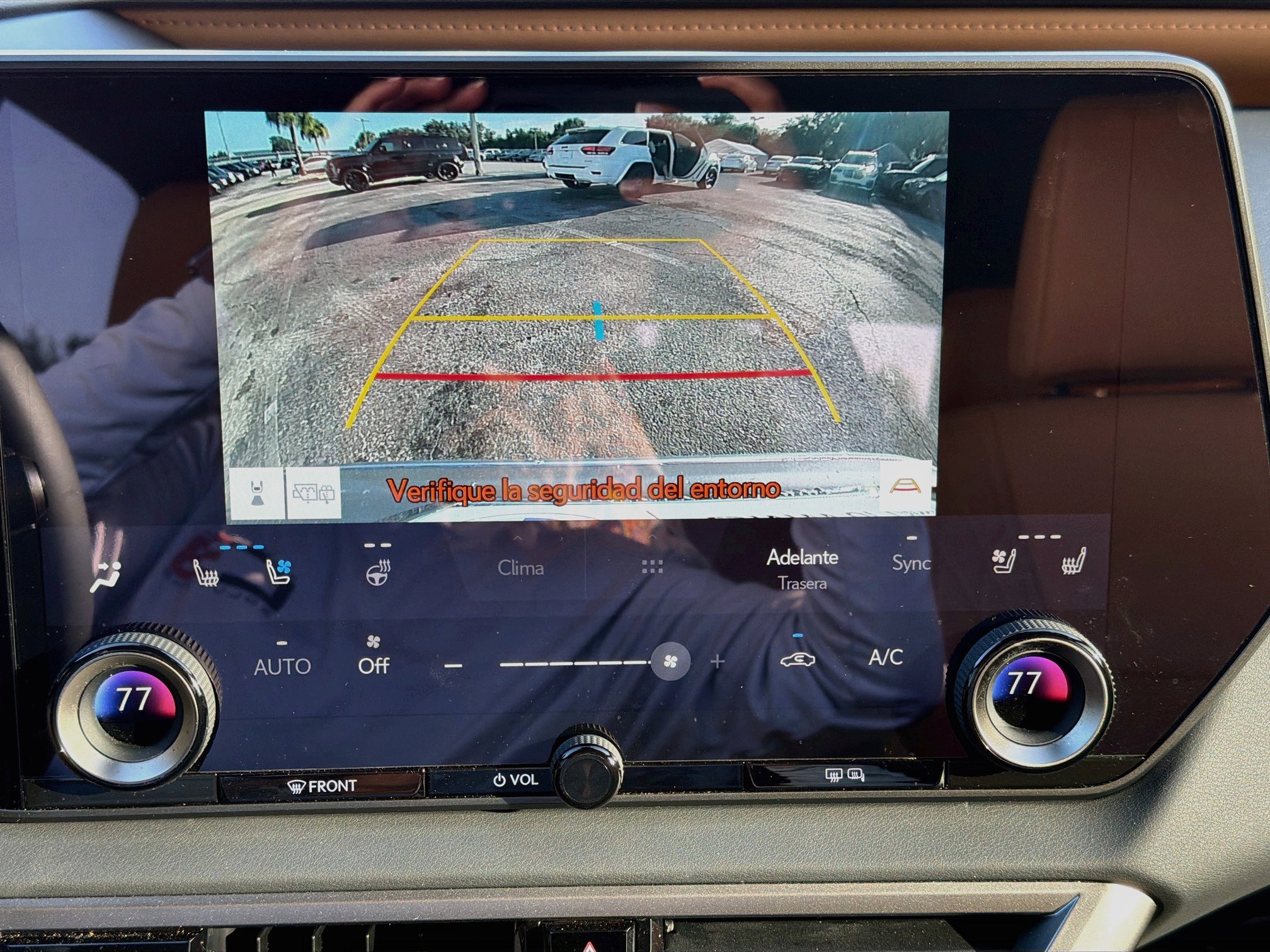 Used 2025 Lexus RX 350h w/ Accessory Package (Z1) AWD/4WD image 34