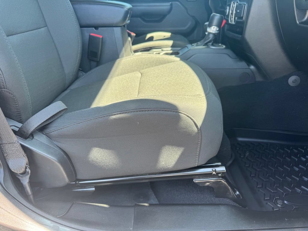 Used 2022 Jeep Gladiator Sport AWD/4WD image 17