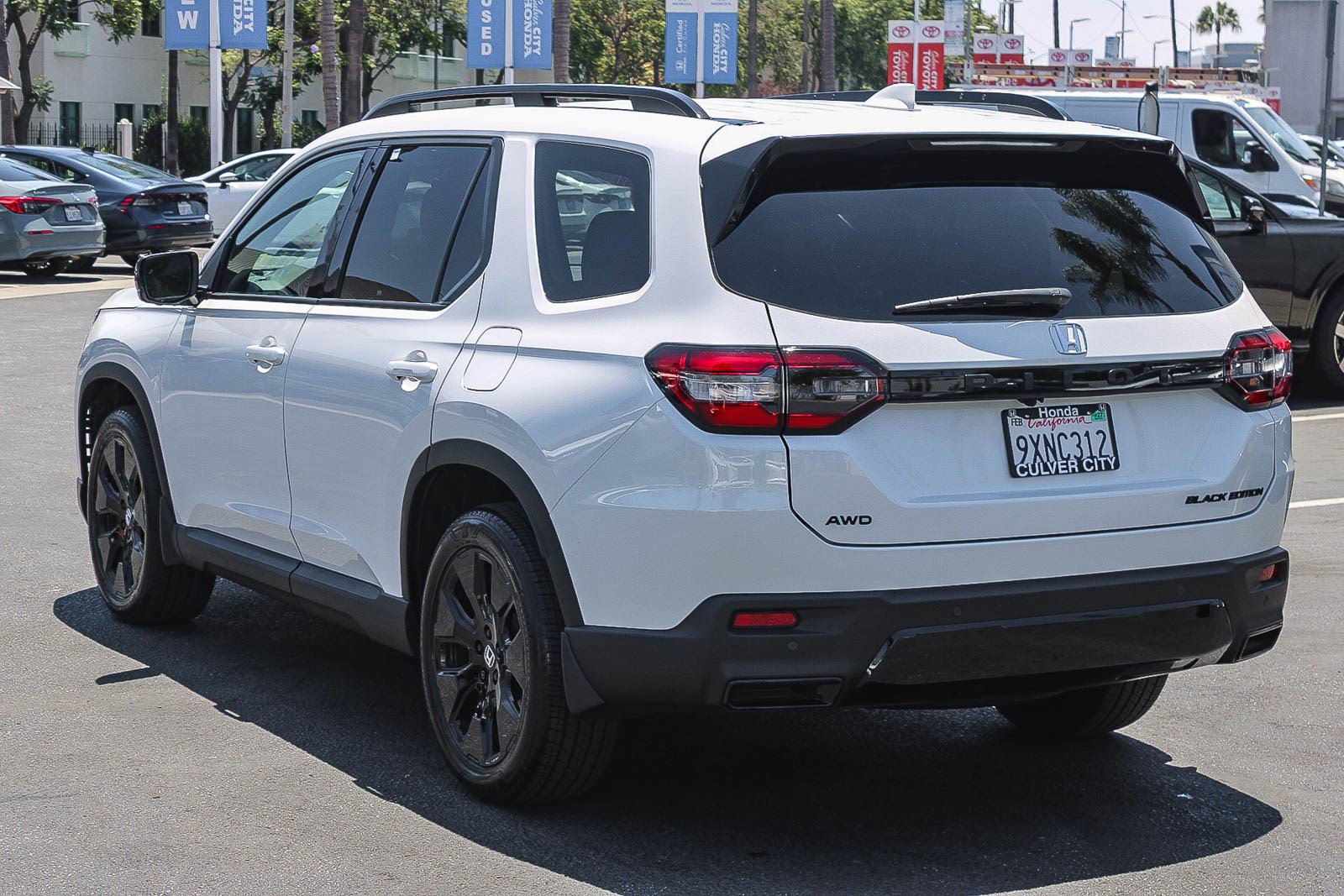 Used 2026 Honda Pilot Black Edition image 7