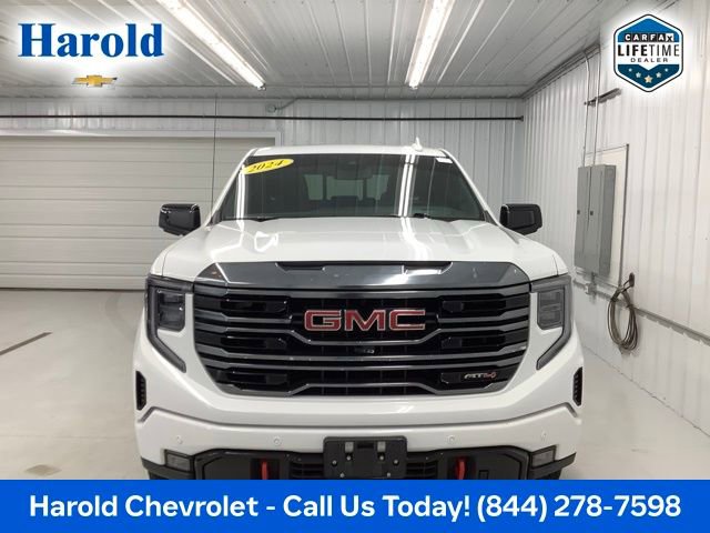 Used 2024 GMC Sierra 1500 AT4 w/ AT4 Preferred Package image 2
