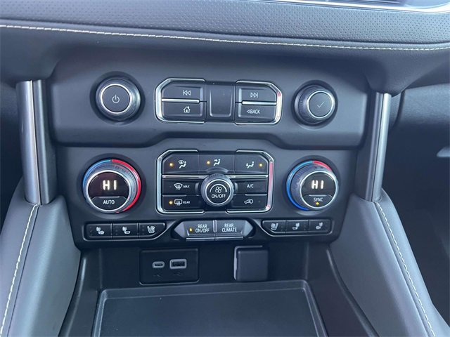 Certified 2024 Chevrolet Suburban Premier w/ Premium Package image 25