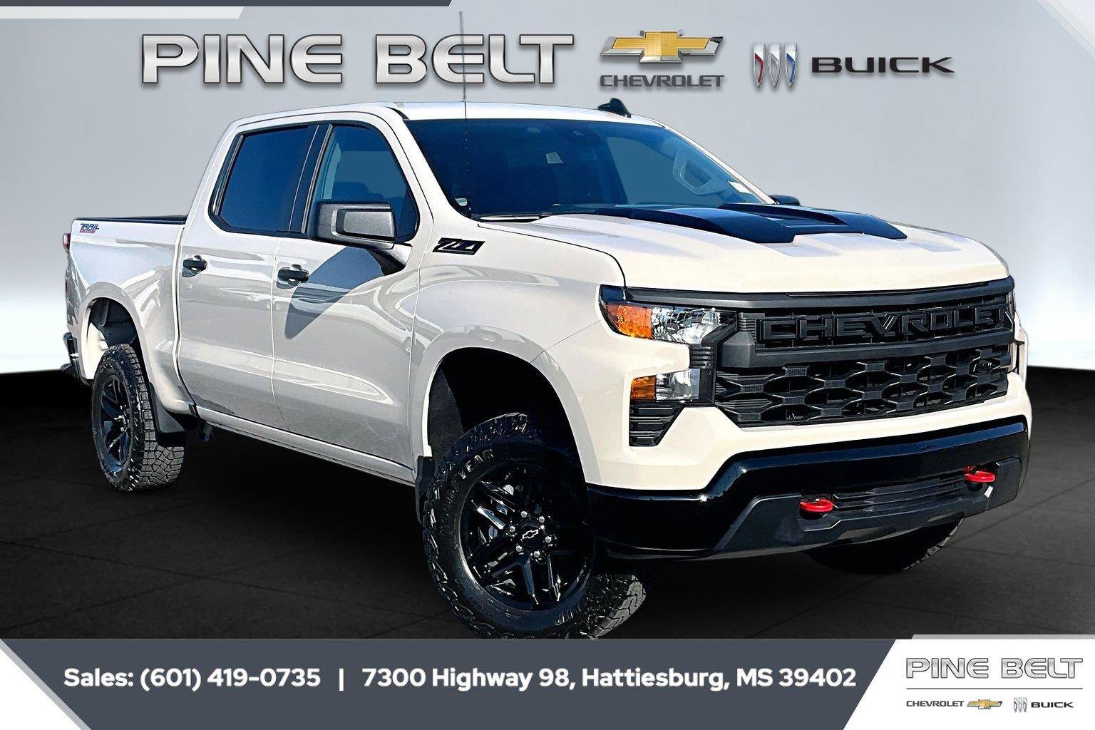 New 2026 Chevrolet Silverado 1500 Custom Trail Boss w/ LPO, Dark Essentials Package AWD/4WD image 1