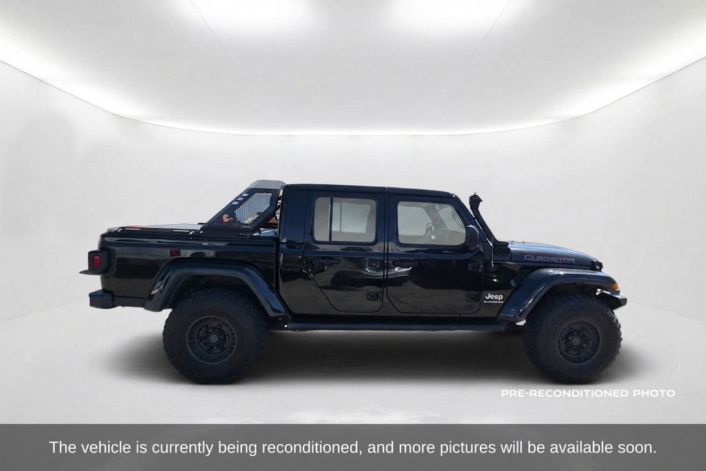 Used 2020 Jeep Gladiator Overland AWD/4WD image 4
