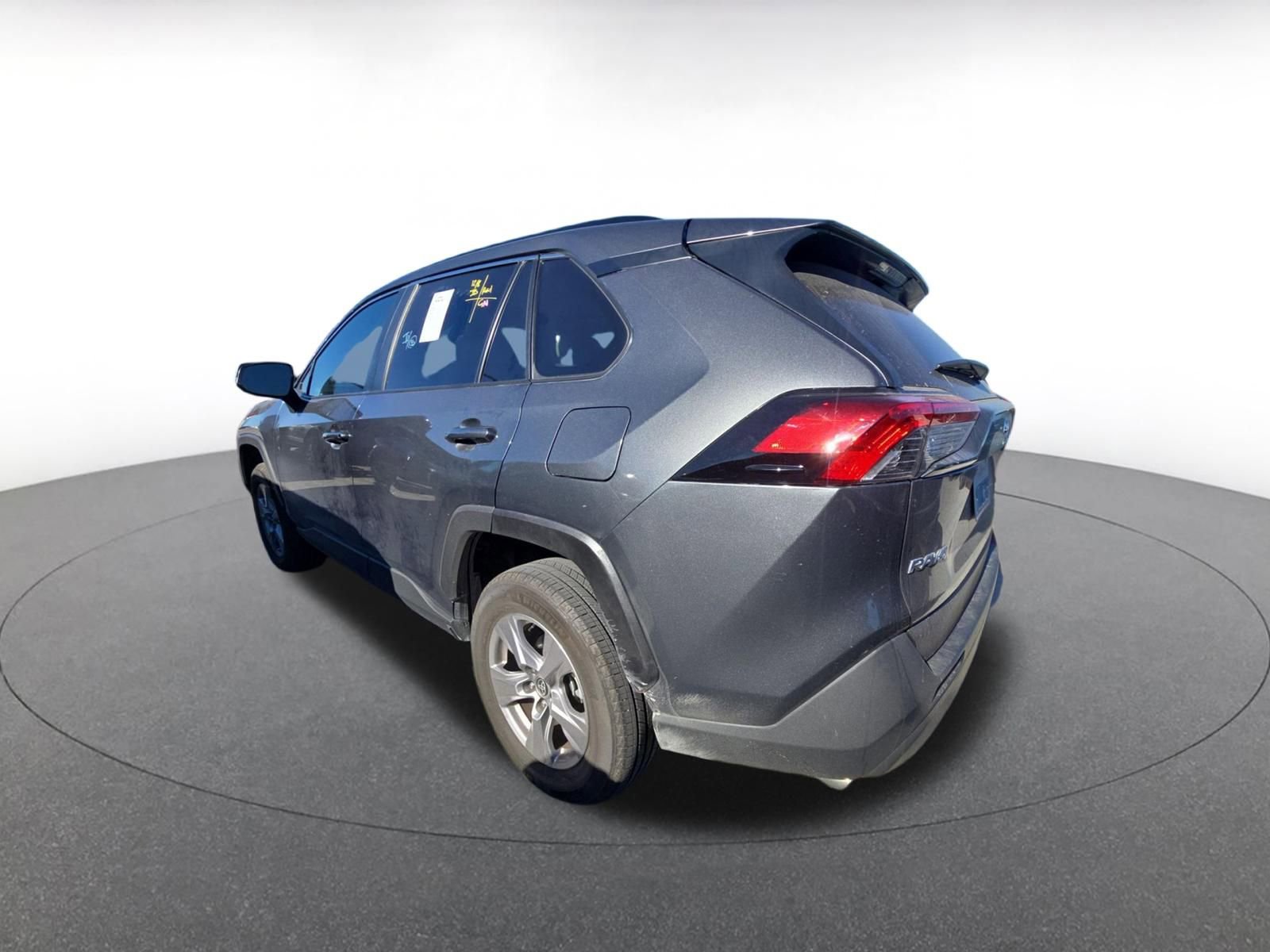 Used 2025 Toyota RAV4 XLE image 7