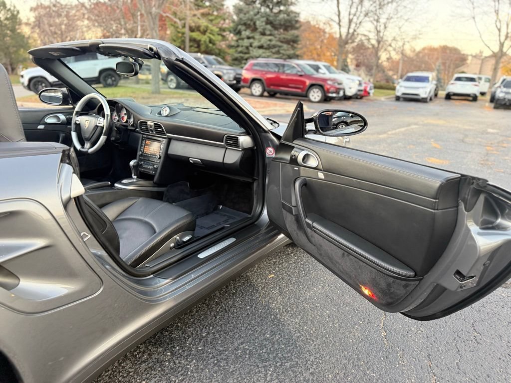 Used 2009 Porsche 911 Turbo AWD/4WD image 44