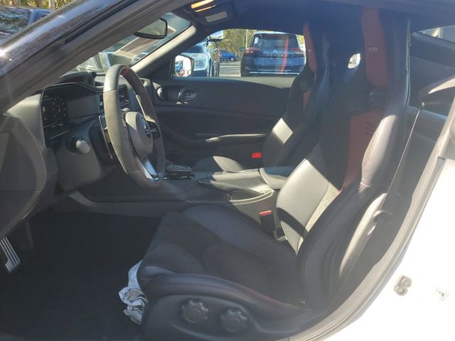 Certified 2025 Nissan Z NISMO w/ Floor Mat Package image 8