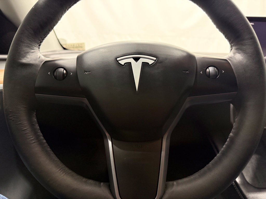 Used 2023 Tesla Model Y Long Range AWD/4WD image 38