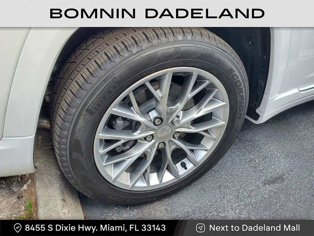 Used 2025 Jeep Grand Cherokee L Summit image 5