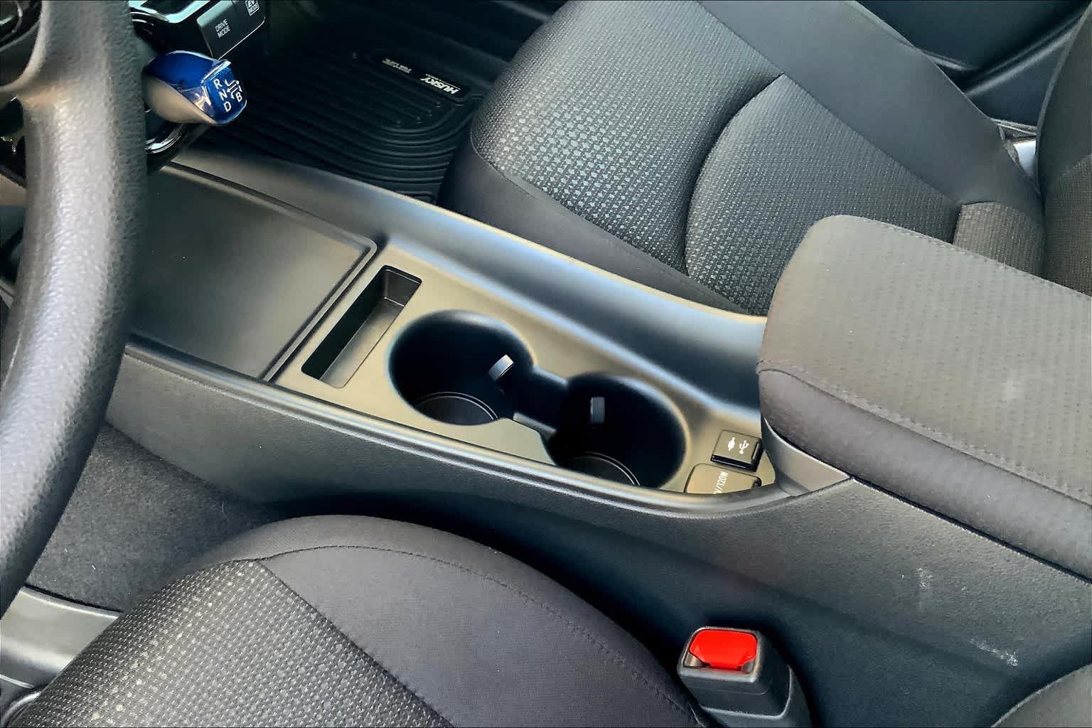 Used 2020 Toyota Prius LE FWD image 16