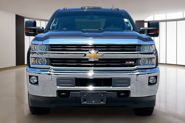 Used 2016 Chevrolet Silverado 2500 LT w/ LT Convenience Package AWD/4WD image 2