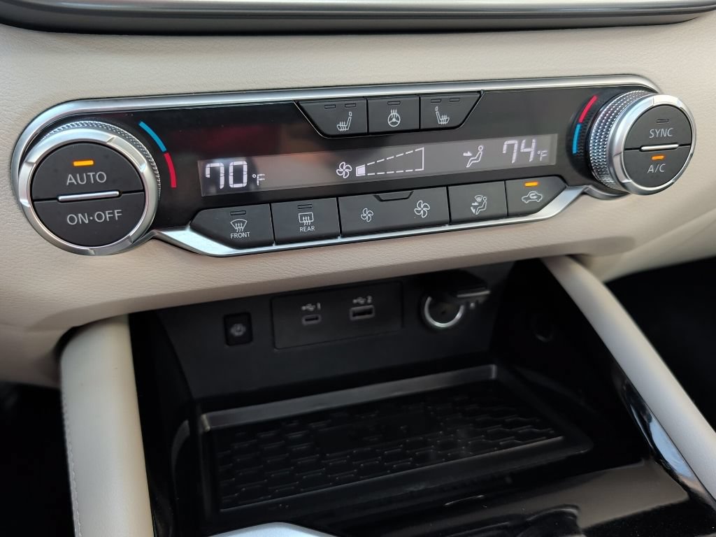 Used 2024 Nissan Altima 2.5 SL FWD image 23