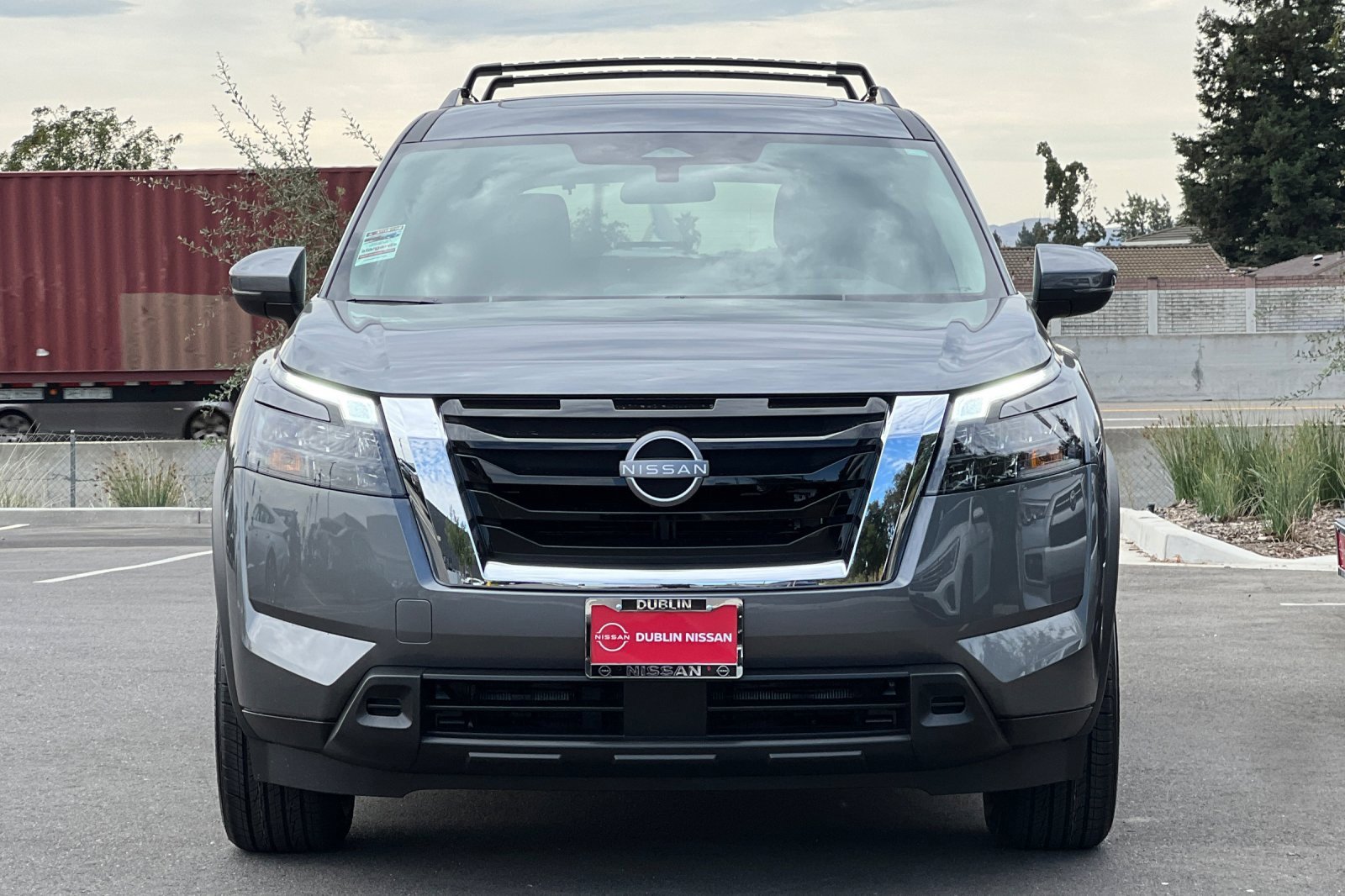 New 2025 Nissan Pathfinder SV w/ SV Premium Package image 9