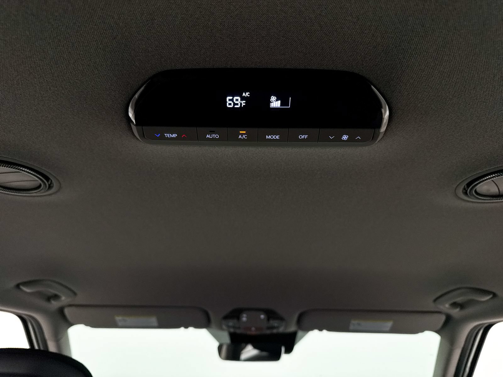 Certified 2024 Kia EV9 Light Long Range RWD image 31