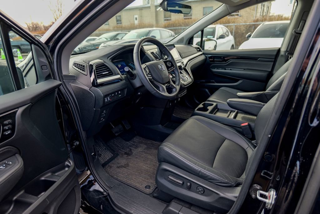 Used 2023 Honda Odyssey Touring image 21