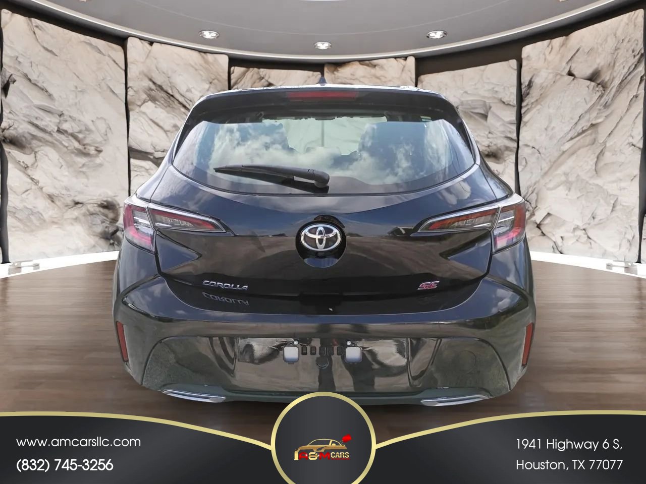 Used 2021 Toyota Corolla SE w/ SE Preferred Package FWD image 3