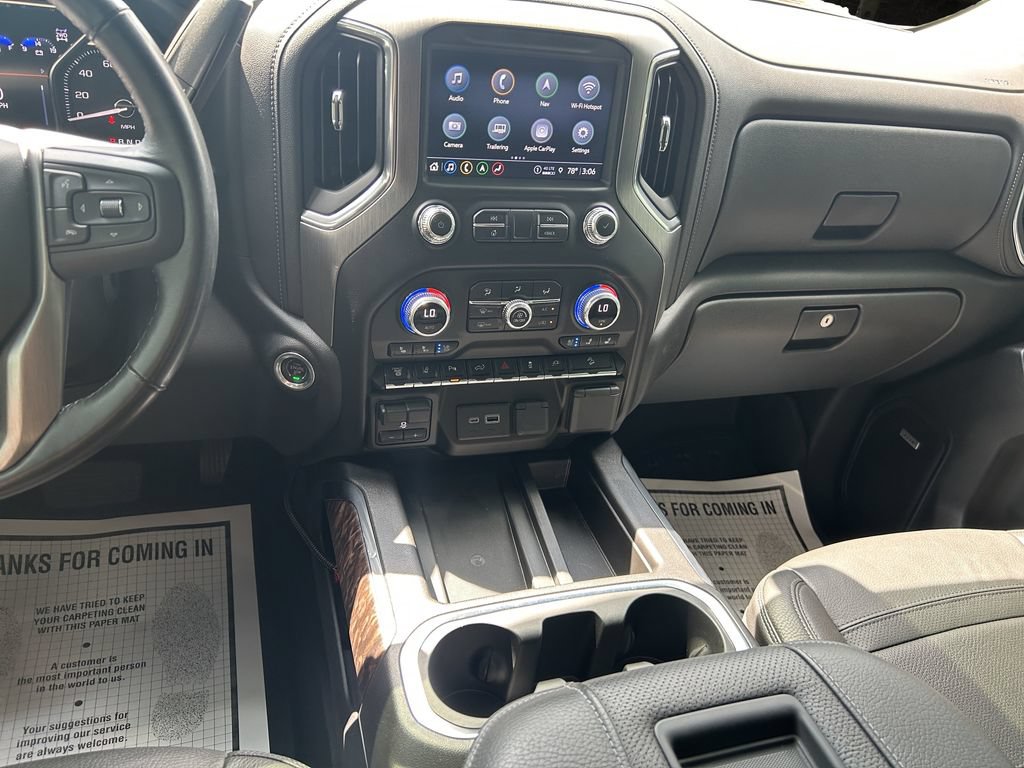 Used 2022 GMC Sierra 3500 Denali w/ Denali Ultimate Package AWD/4WD image 24