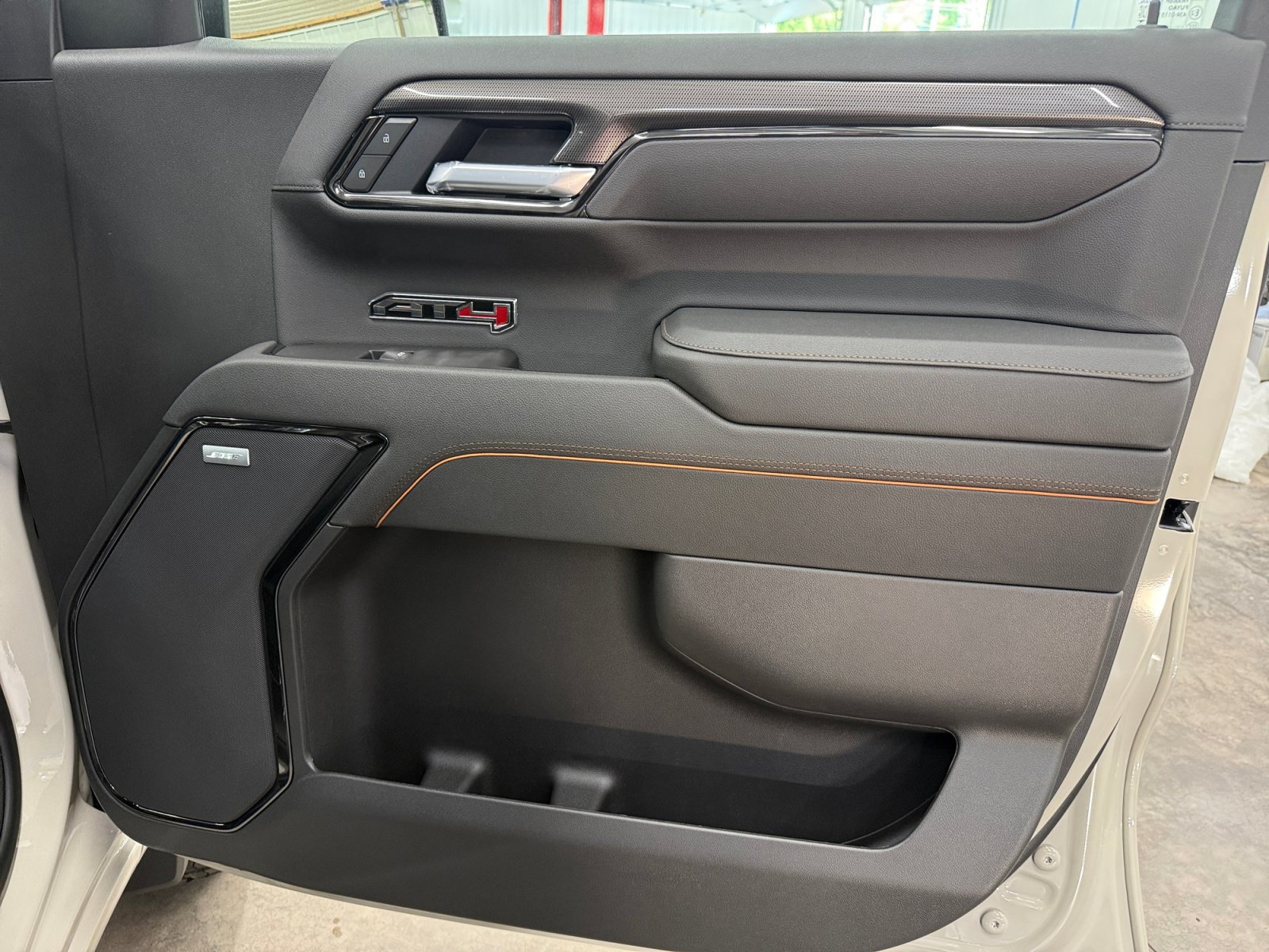 New 2026 GMC Sierra 1500 AT4 w/ AT4 Premium Package AWD/4WD image 28