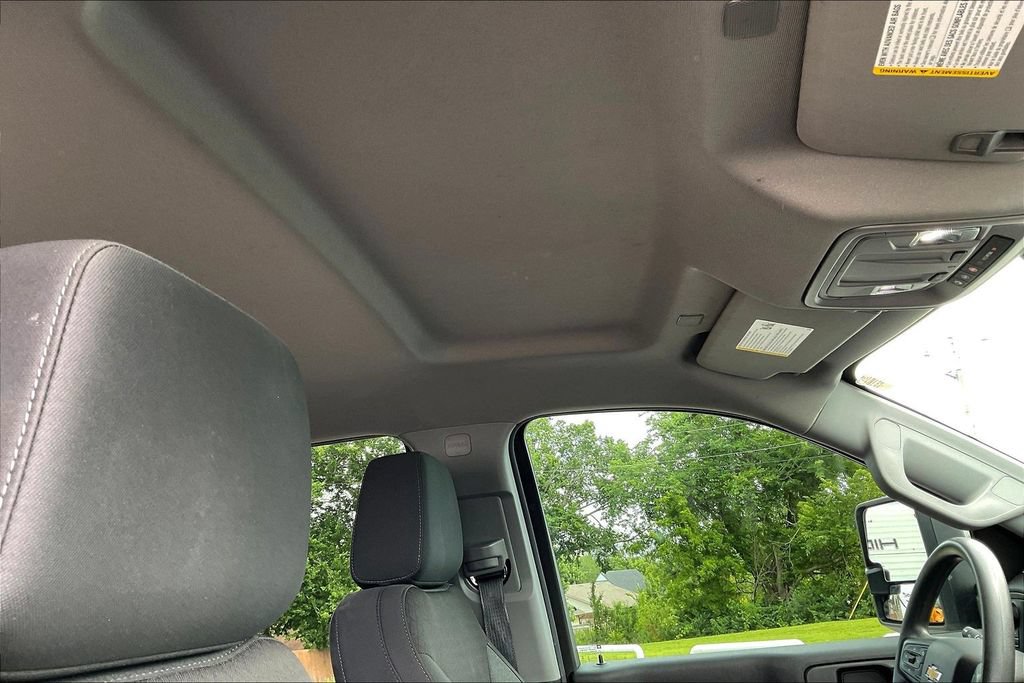 Used 2025 Chevrolet Silverado 2500 Custom w/ Custom Value Package AWD/4WD image 17