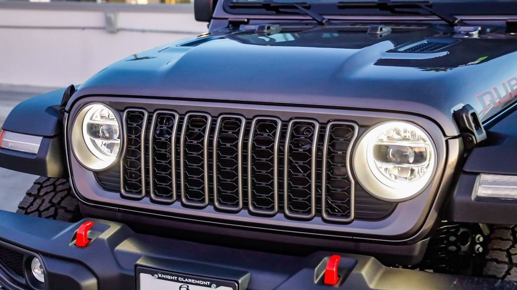 New 2026 Jeep Gladiator Rubicon w/ Steel Power Dome Hood Package image 6