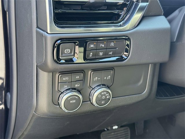 New 2026 GMC Yukon XL Denali image 18
