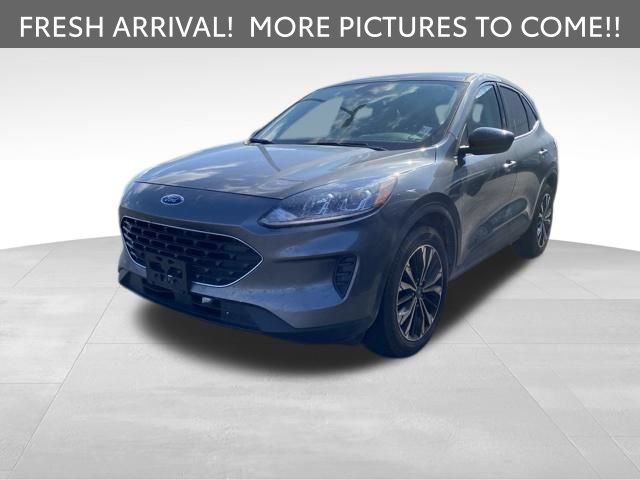 Used 2022 Ford Escape SE w/ SE Sport Appearance Package AWD/4WD image 1